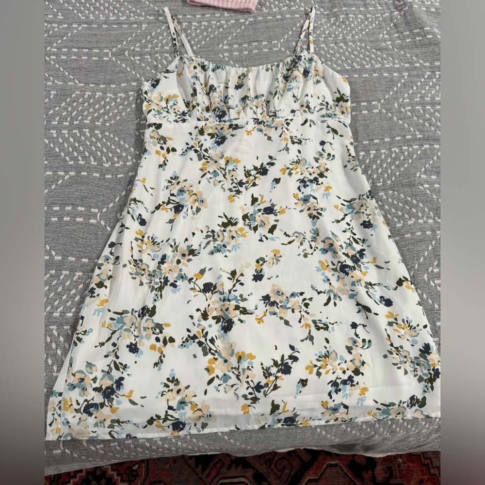 Abercrombie & Fitch white, floral mini dress.